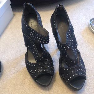 Vince Camuto size 7.5